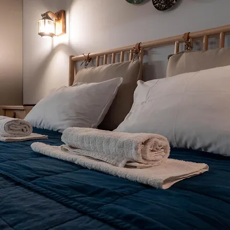 Villa Nerόessa Limni Vouliagmenis