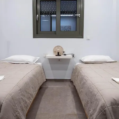 Vakantiehuis Villa Nerόessa Vouliagmeni-meer